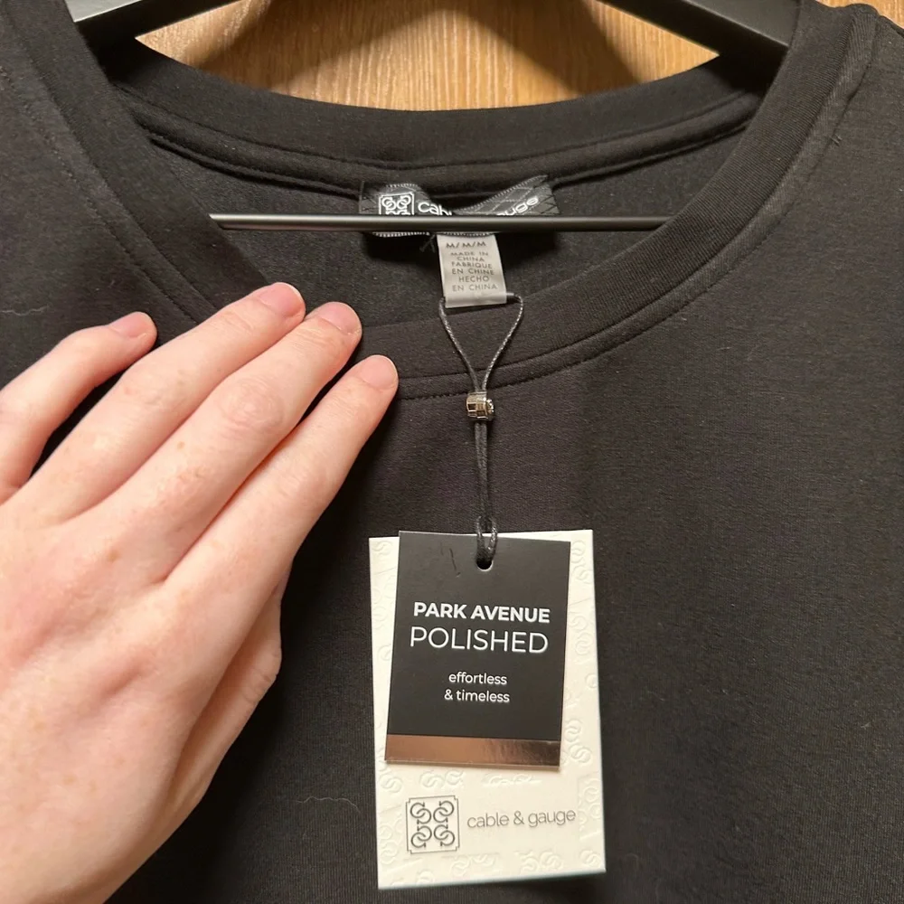 Cable & Gauge Elegant Black Mesh Sleeve Top - Picture 3 of 4